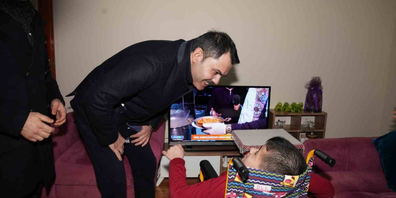 İbb Başkan Adayı Kurum, Engelli Çocuğu Ziyaret Etti