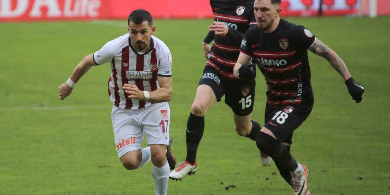 Trendyol Süper Lig: Sivasspor: 2 - Gaziantep Fk: 2  (Maç Sonucu)