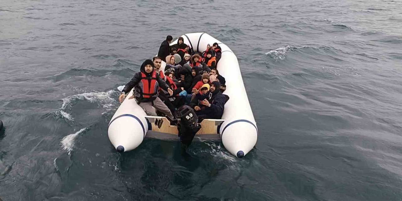 Ayvacık Açıklarında 28 Kaçak Göçmen Kurtarıldı