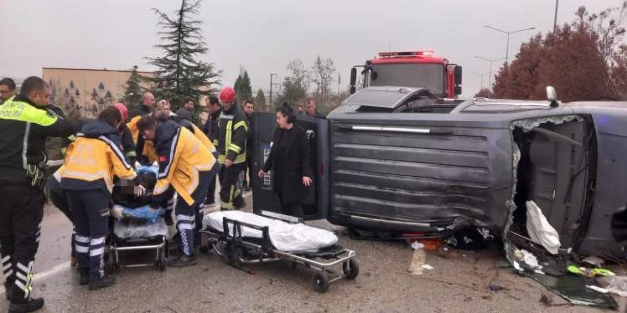 Manisa’da Feci Kaza: 1’i Ağır 5 Yaralı