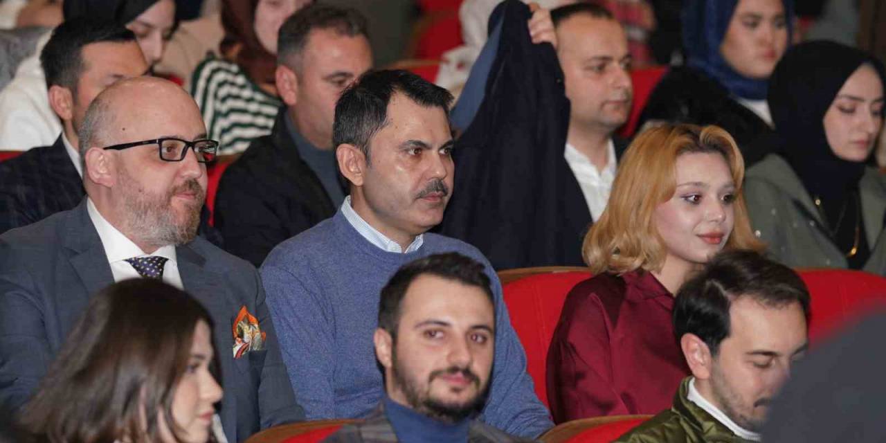 İbb Başkan Adayı Murat Kurum Gençlerle “Aybüke: Öğretmen Oldum Ben” Filmini İzledi