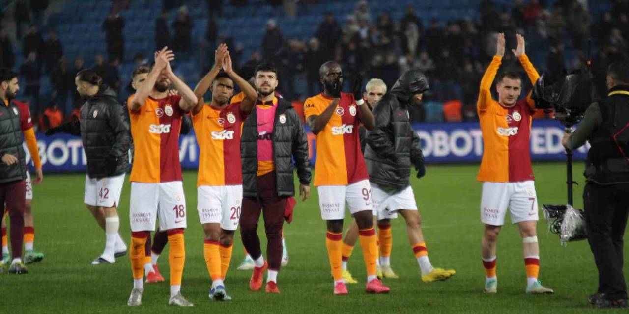 Galatasaray, Fenerbahçe İle Puanları Eşitledi