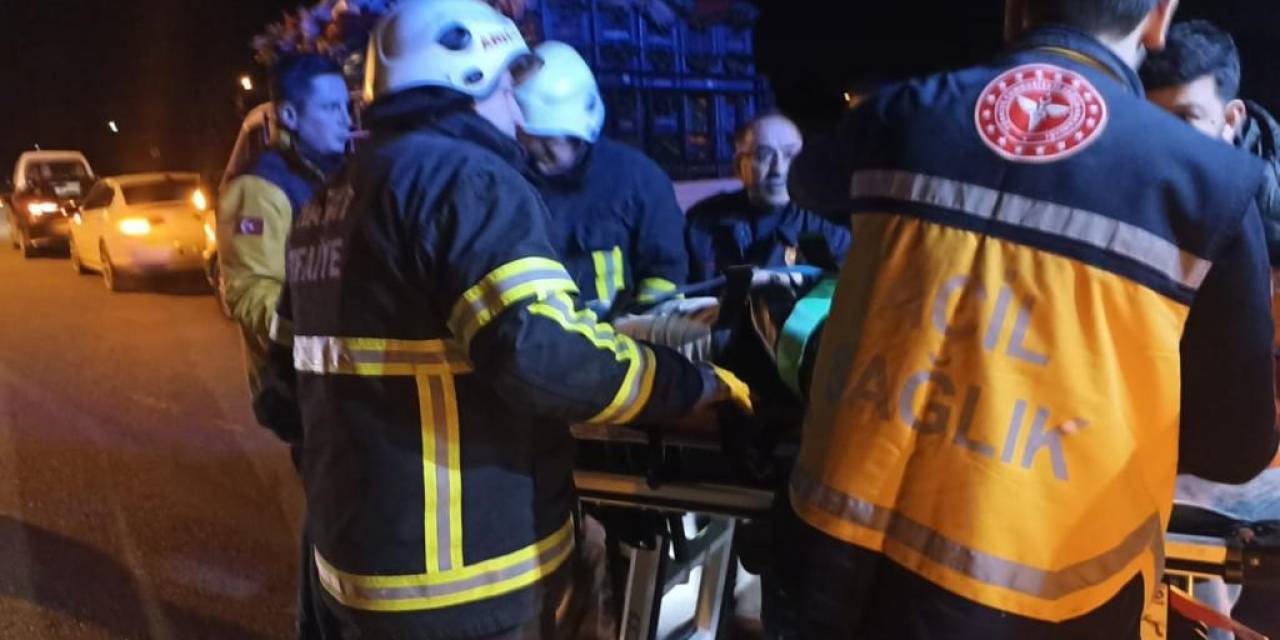 Hatay’da Kontrolden Çıkan Araç Bahçeye Uçtu: 6 Yaralı