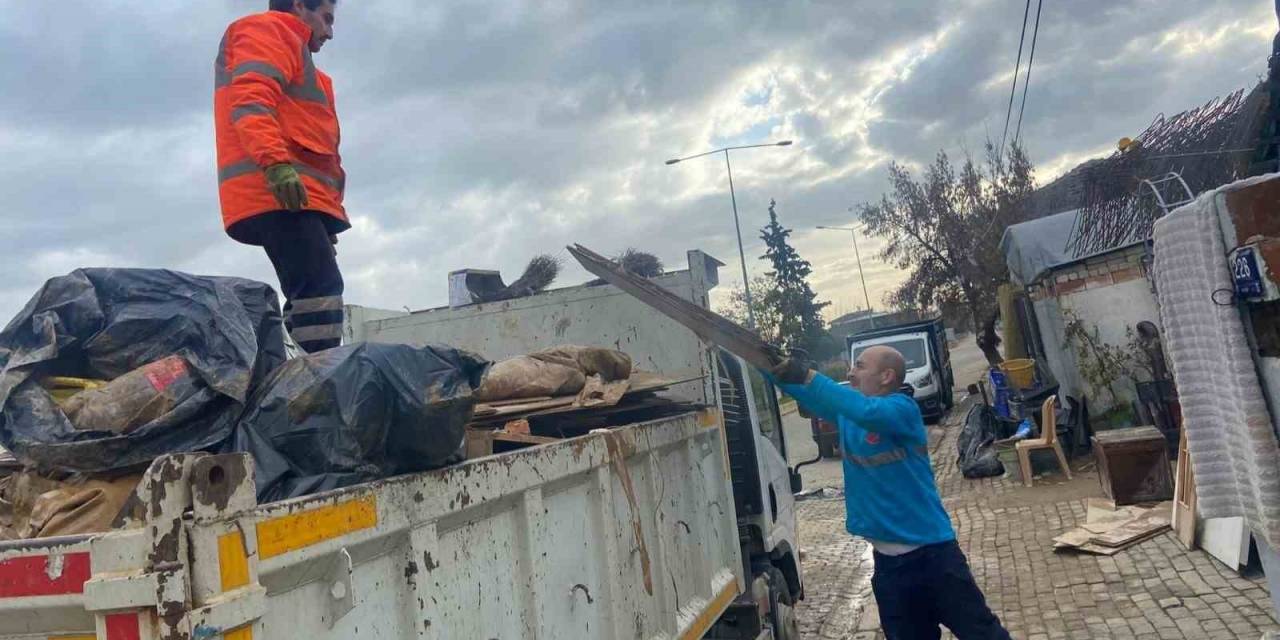 Efeler Belediyesi’nden Ilıcabaşı Mahallesi’ne Yardım Eli