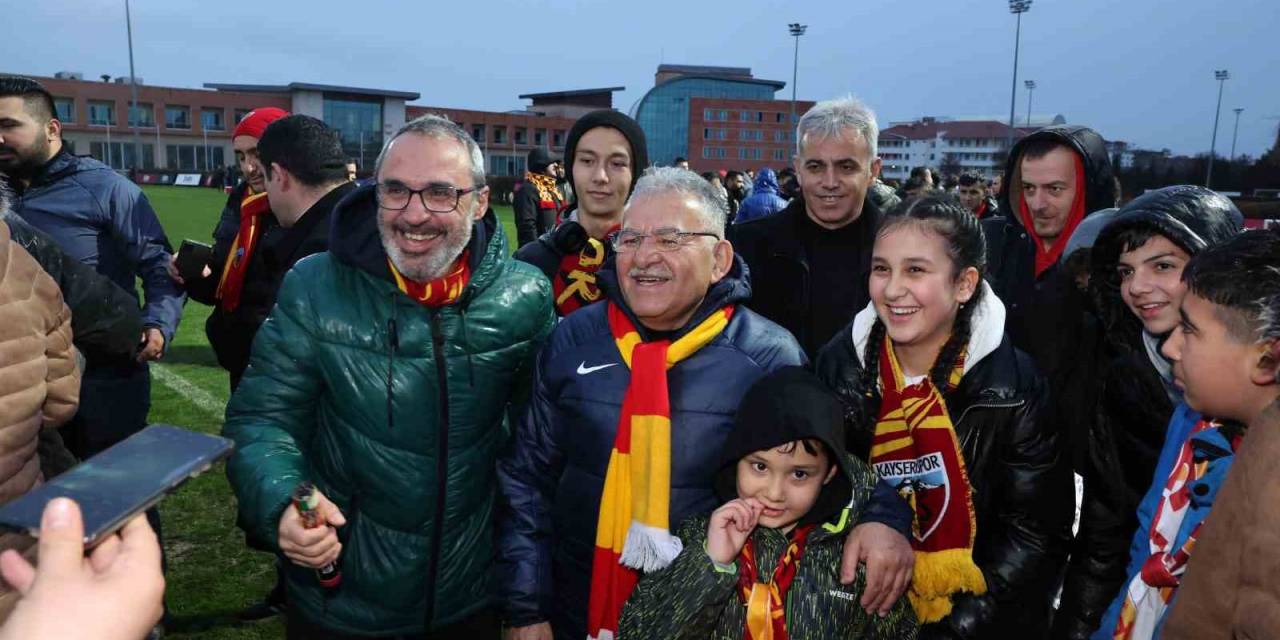 Büyükkılıç: "Kayserispor’un Her Zaman Yanında Olacağız"