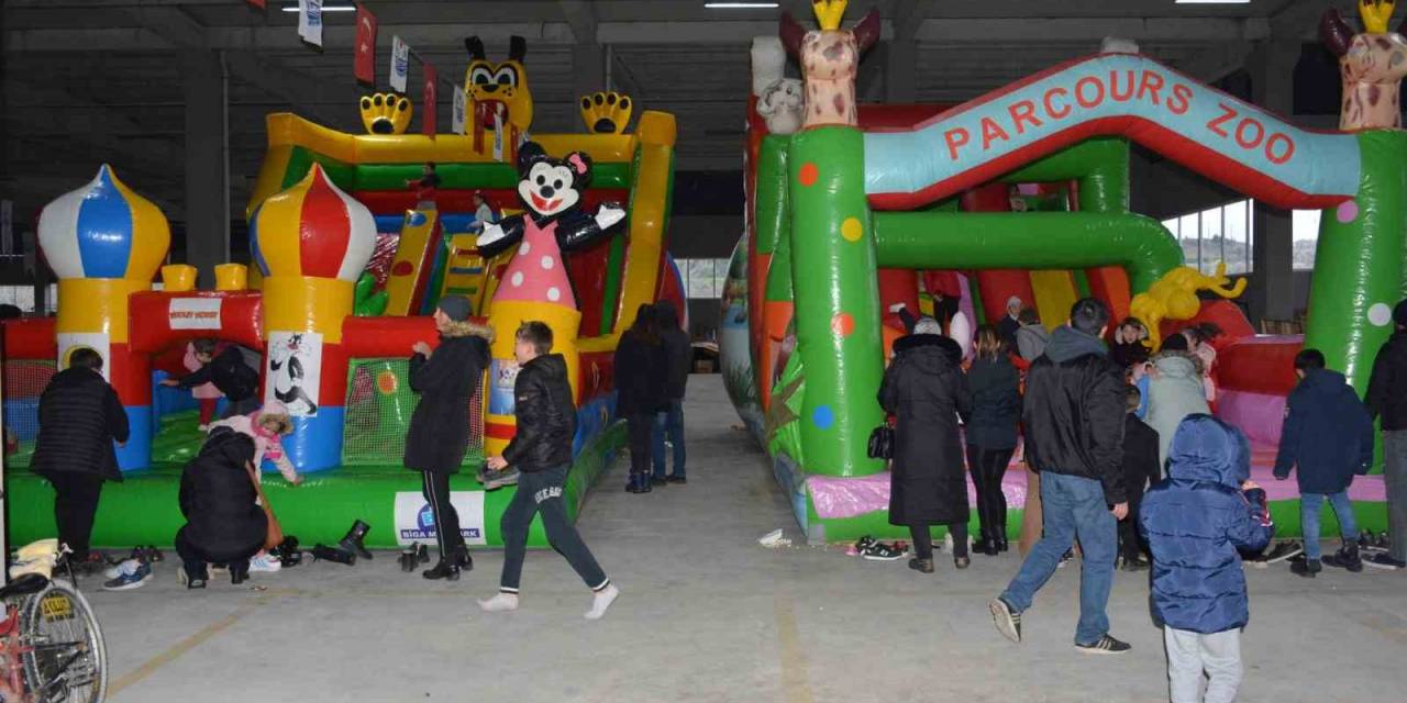 Lapseki’de Ara Tatil Çocuk Şenliği Başladı
