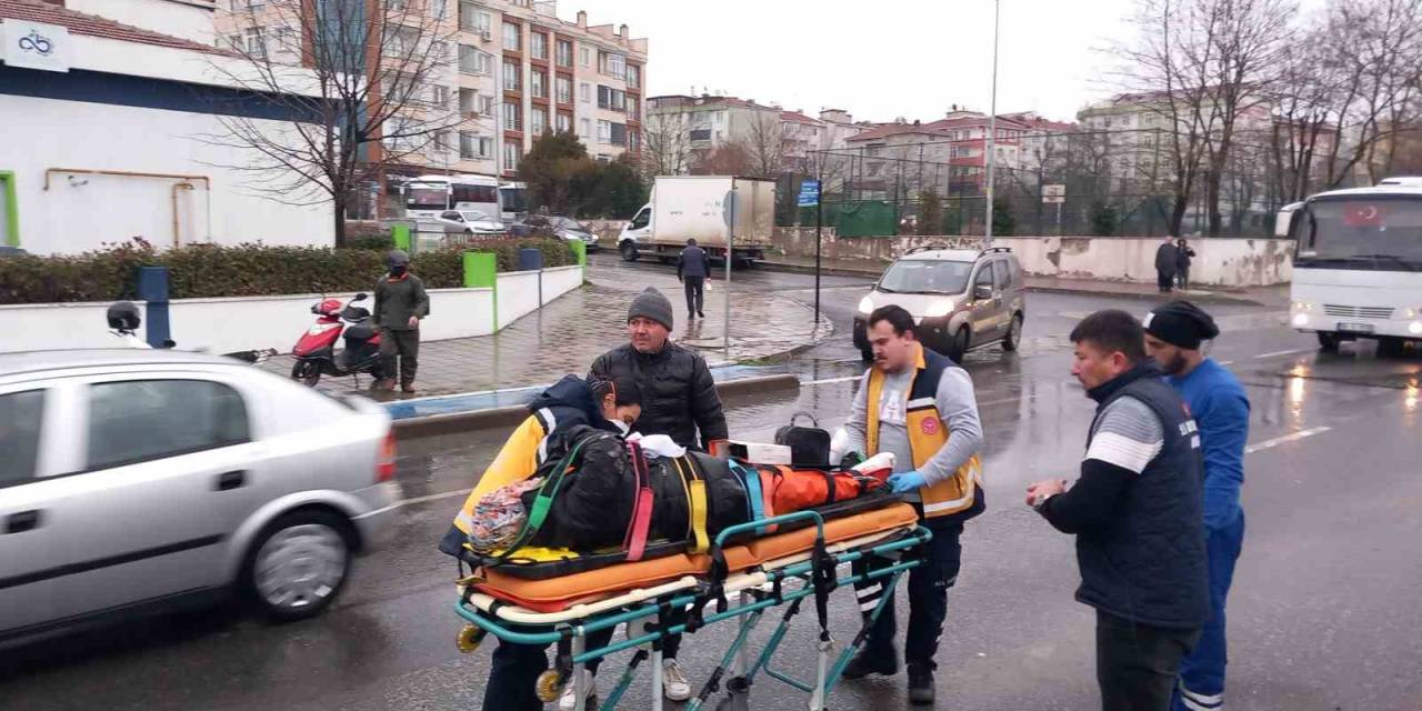 Alkollü Sürücünün Yaya Geçidindeki Yayaya Çarptığı Anlar Kamerada