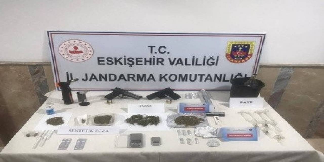 Jandarma Ekiplerinden Uyuşturucu Operasyonu: 6 Gözaltı