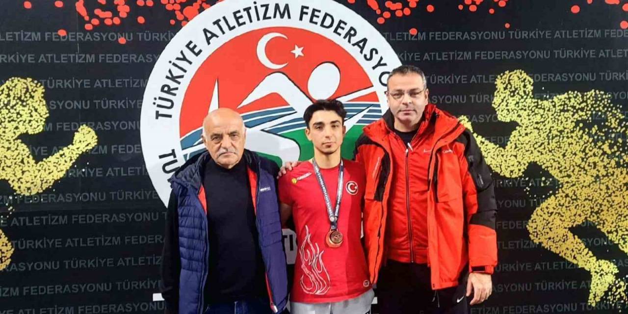 Sivaslı Atletler Derece Yaptı