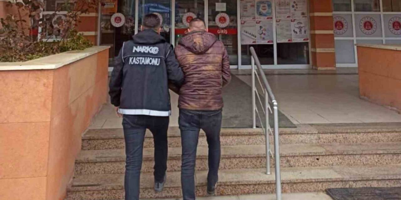 Kastamonu’da 4 Bin Adet Sentetik Ecza Hap İle Yakalanan Tutuklandı