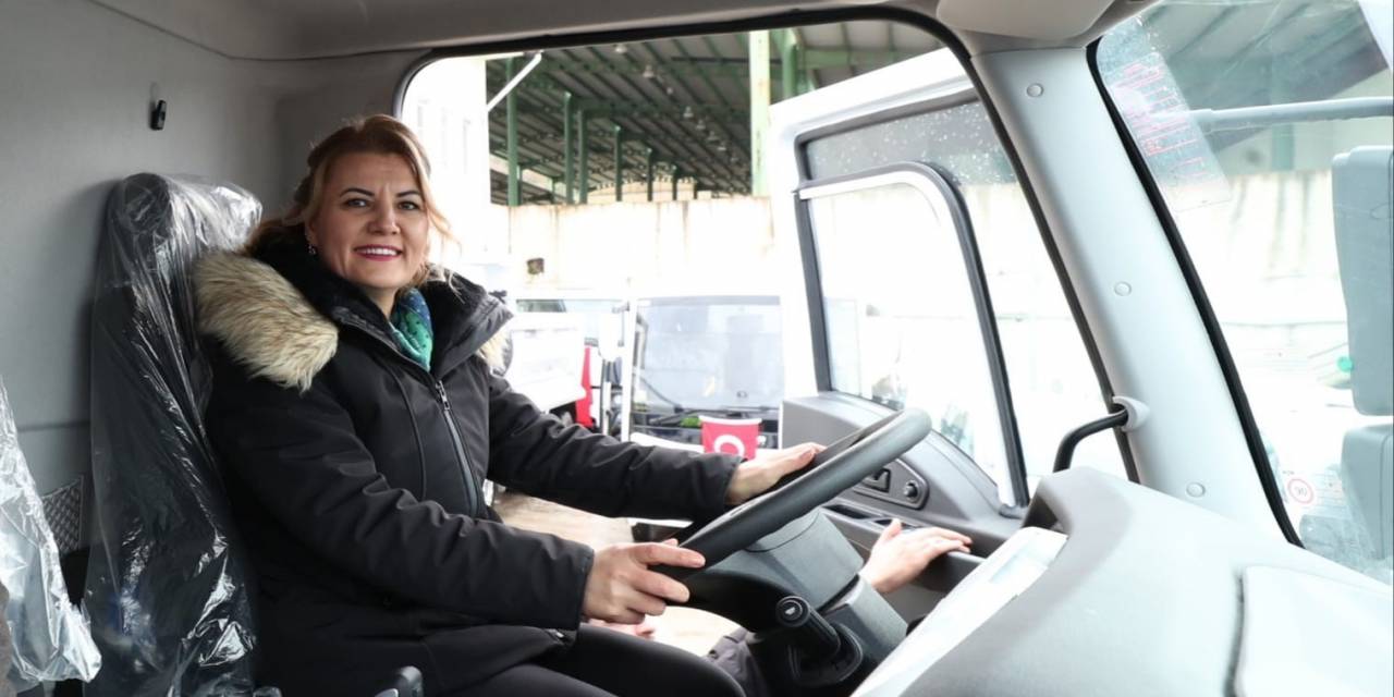 Başkan Hürriyet: "Tüm Araçların Halkın Olduğu Tek Belediyeyiz"