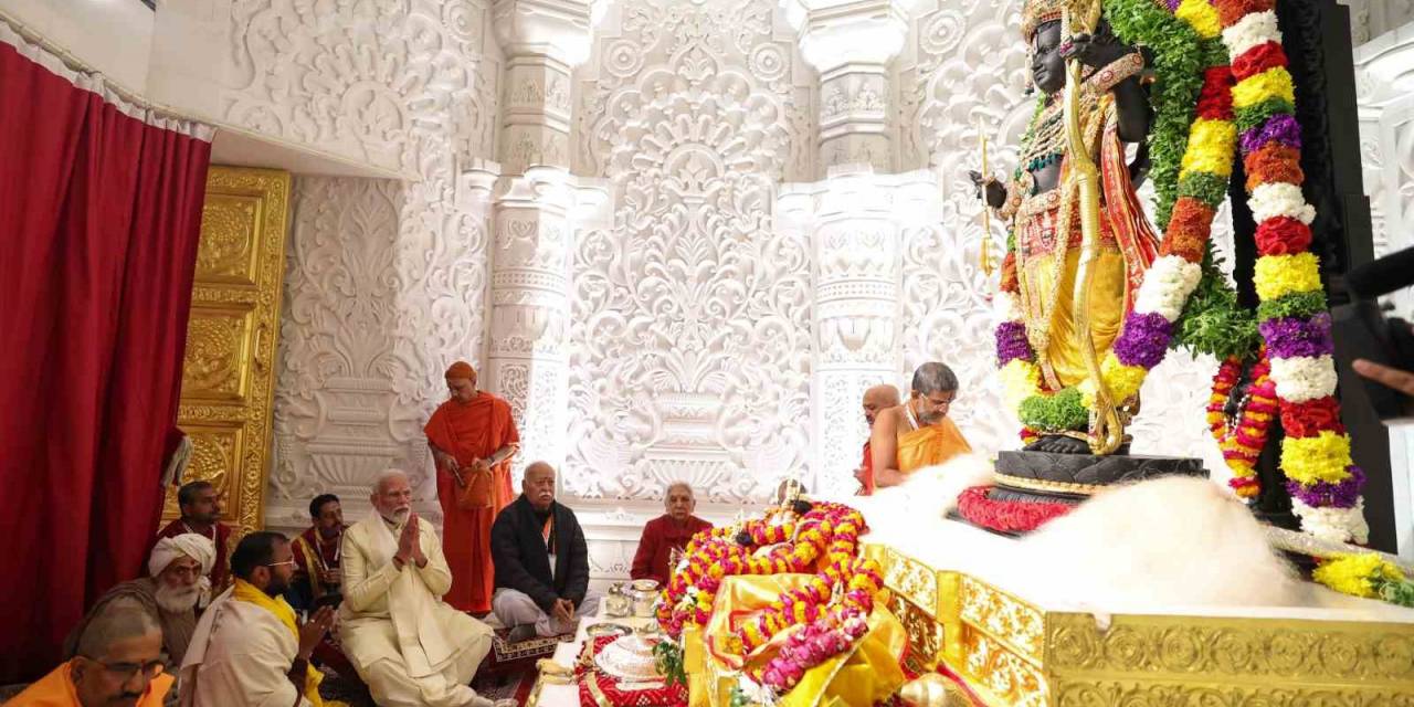 Hindistan’da 32 Yıl Önce Yıkılan Caminin Yerine İnşa Edilen Tapınak Açıldı