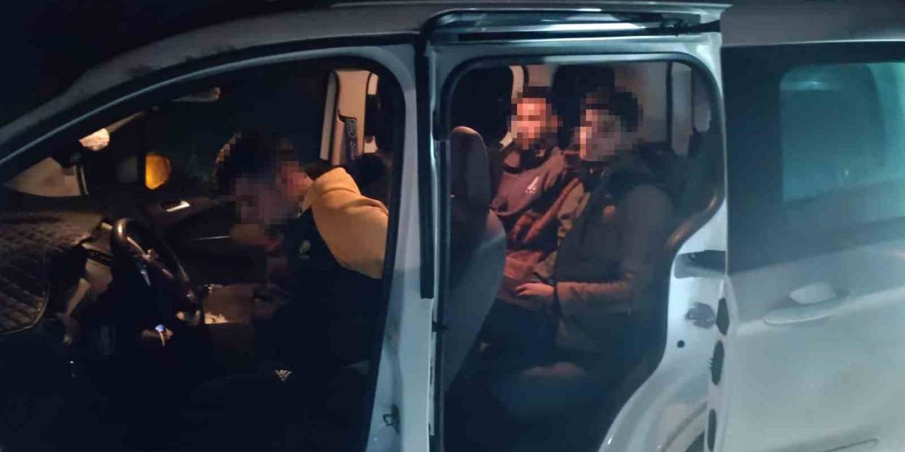 Hatay’da 10 Kaçak Göçmen Yakalandı