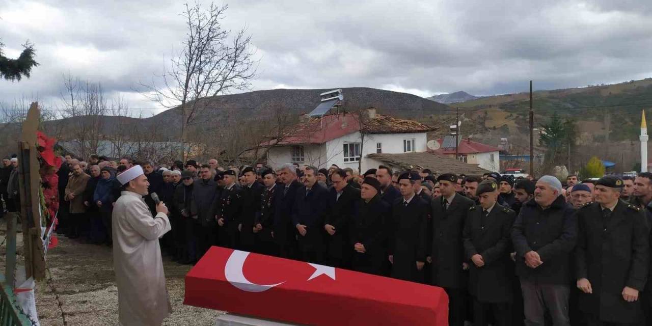 Kalbine Yenik Düşen Uzman Çavuş Toprağa Verildi