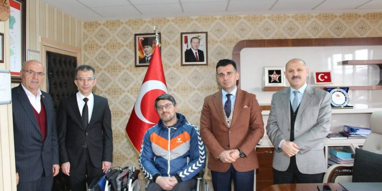 Şampiyona Akülü Araba