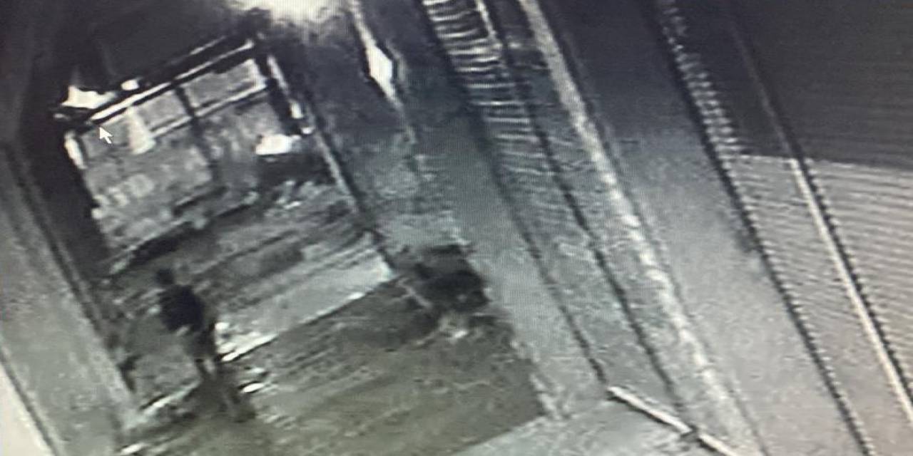 Oto Lastikçi Yanmamış Yakılmış