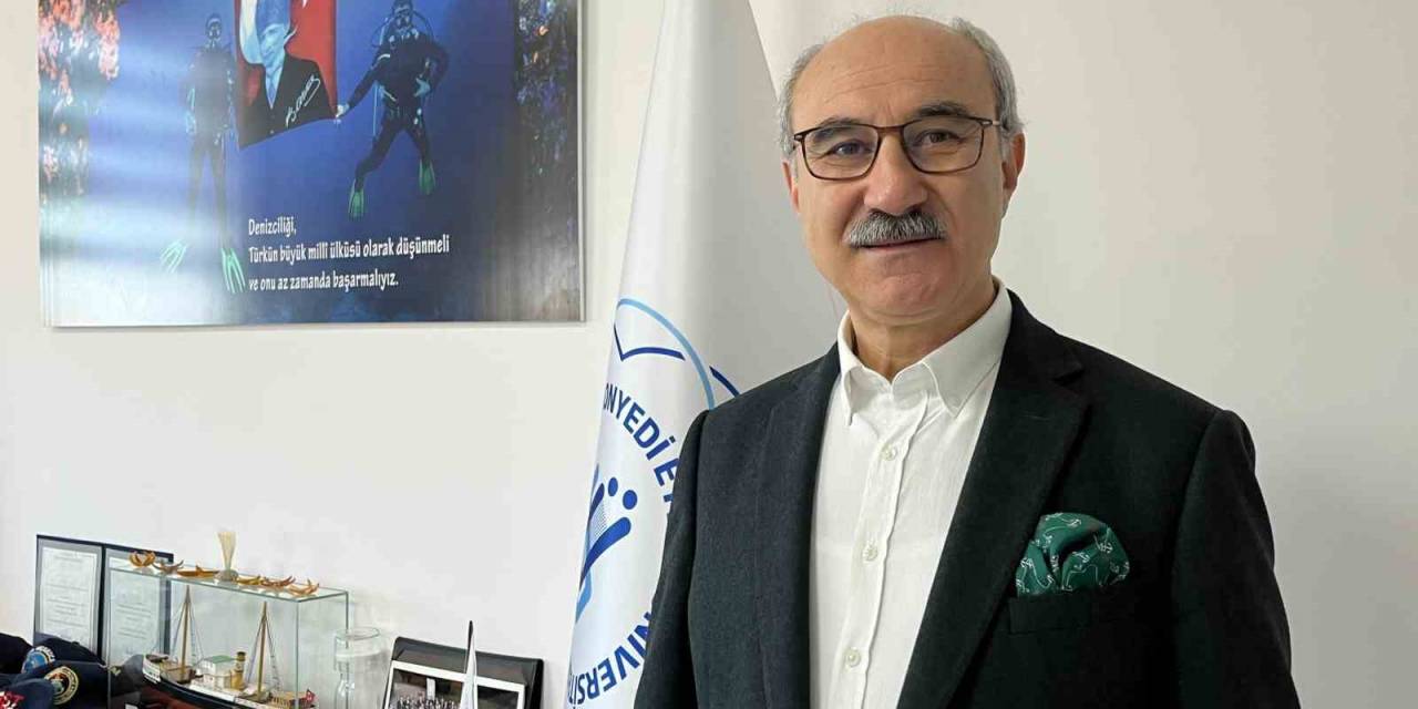 Prof. Dr. Mustafa Sarı; “Marmara Denizi’nde Balon Veya Aslan Balığı Yok”