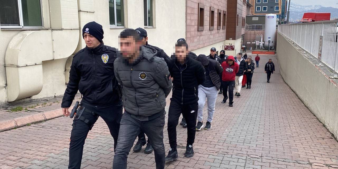 Pöh Destekli Operasyonda Yakalanan Zehir Tacirleri Adliyede