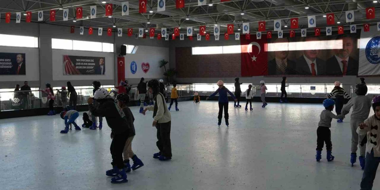 Çorum Belediyesi’nden Öğrencilere Yarı Yıl Hediyesi