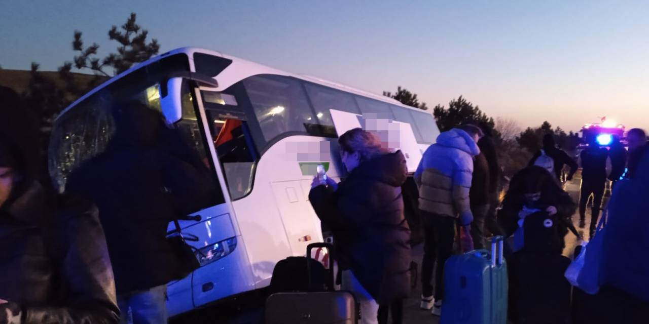 Refüje Giren Yolcu Otobüsünde Faciadan Dönüldü
