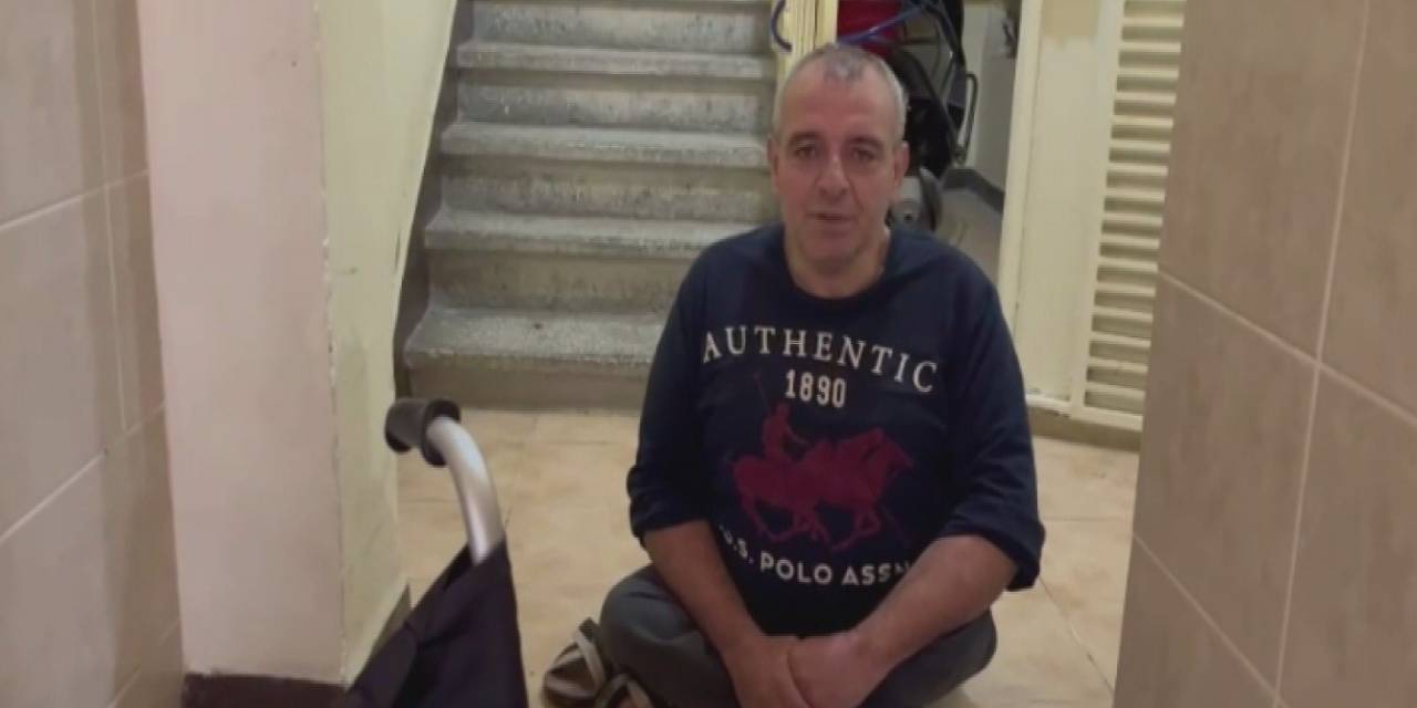 Engelli Olduğunu Düşünerek Yardım Etti Ama Gerçek Bambaşka Çıktı