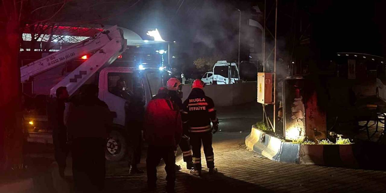 Milas’ta Elektrik Trafosu Patladı