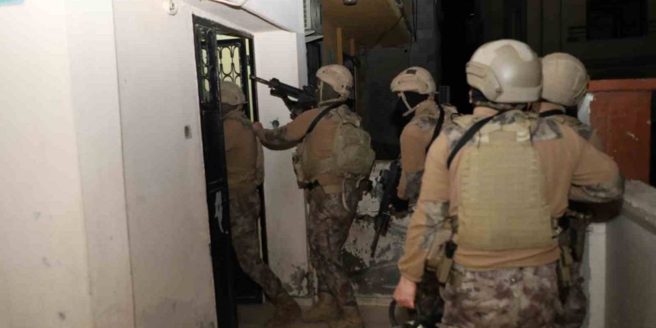 Mersin’de Silah Kaçakçılığı Operasyonu: 5 Gözaltı