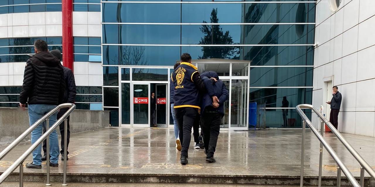Evden Hırsızlık Şüphelisi 2 Şahıs Tutuklandı