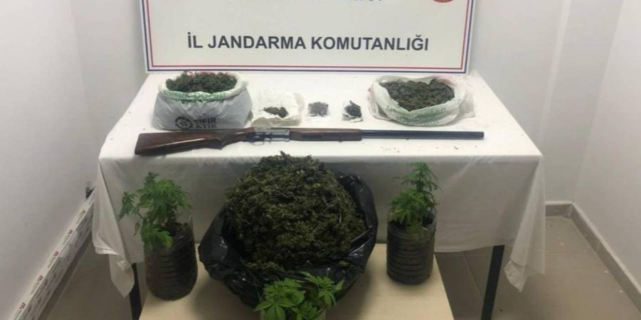 Bidonlara Uyuşturucu Eken Şüpheli Yakalandı