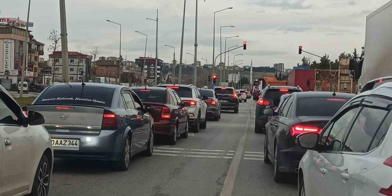 Denizli’de Trafiğe Kayıtlı Taşıt Sayısı 500 Bin 634 Oldu