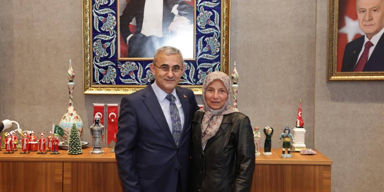 Başkan Alim Işık, Şehit Annesini Makamında Ağırladı