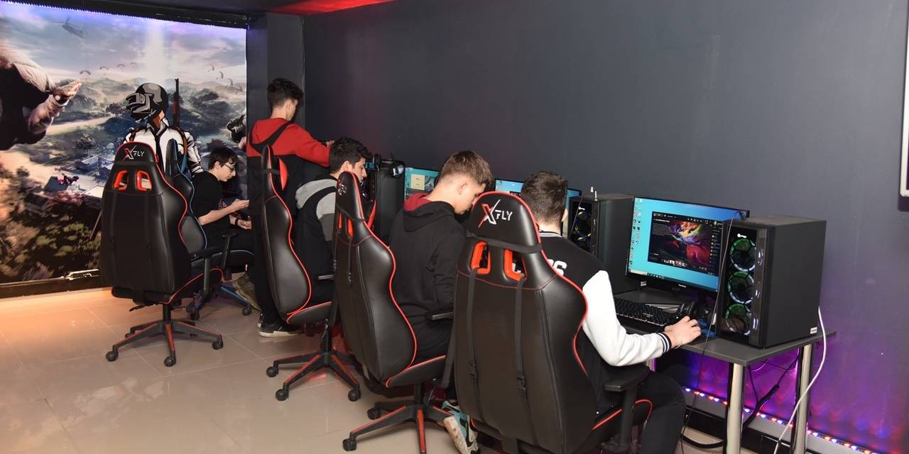 "Önem" Gençleri Kartepe Genç Akademi’de Keyifli Zaman Geçirdi