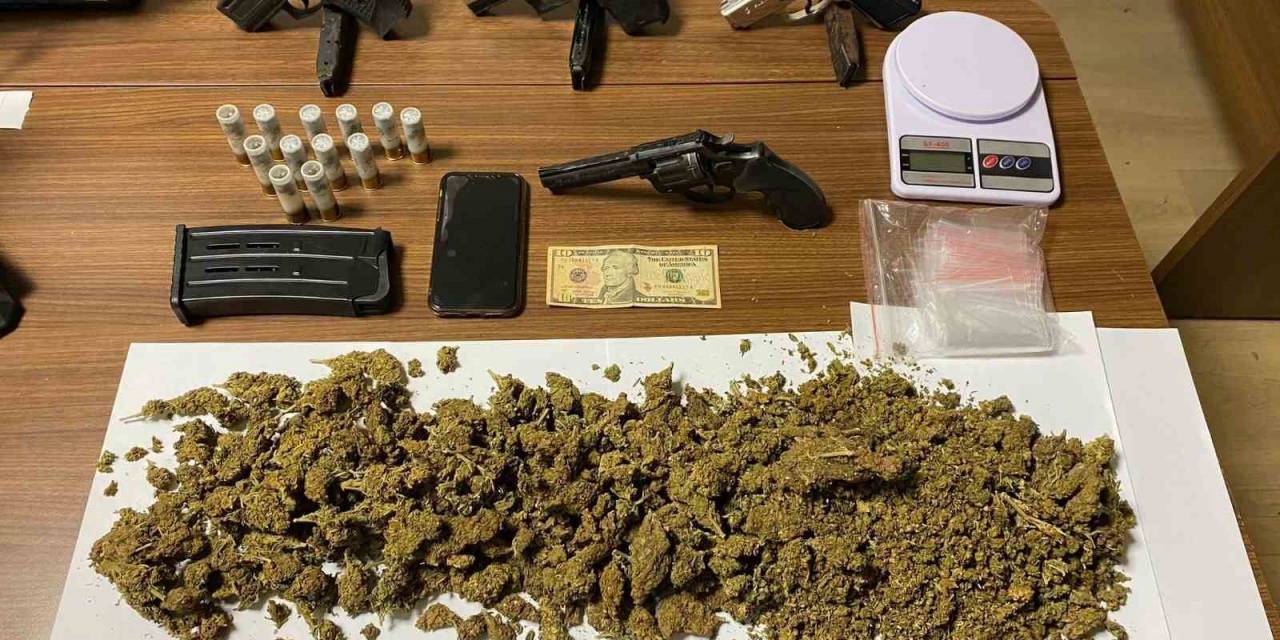 Esenler’de Uyuşturucu Operasyonu: 2 Gözaltı