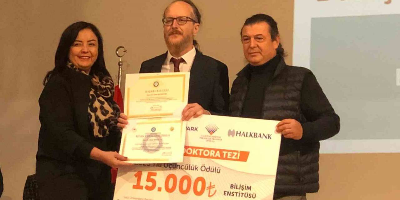 Kbü’lü Akademisyene "En Başarılı Doktora Tezi Ödülleri" Üçüncülük Ödülü