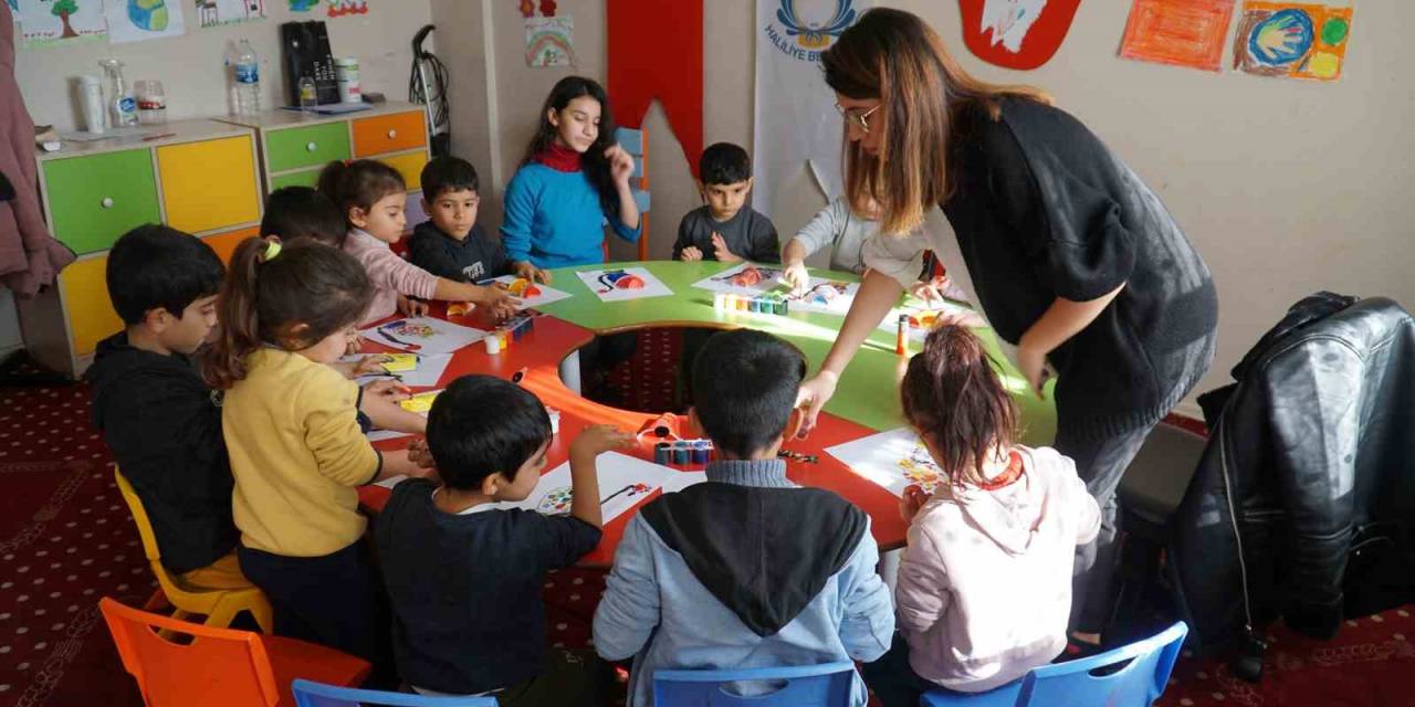 Haliliye’de Kadınlar Verimli Zaman Geçiriyor