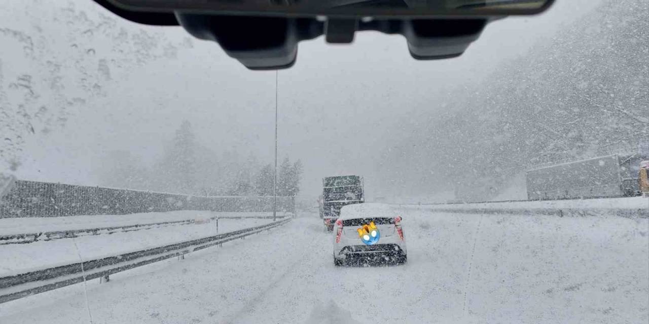 Japonya’da Şiddetli Kar Yağışı: Uçuşlar İptal Edildi