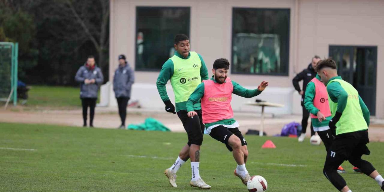 Kocaelispor, Altay Maçı Hazırlıklarına Başladı