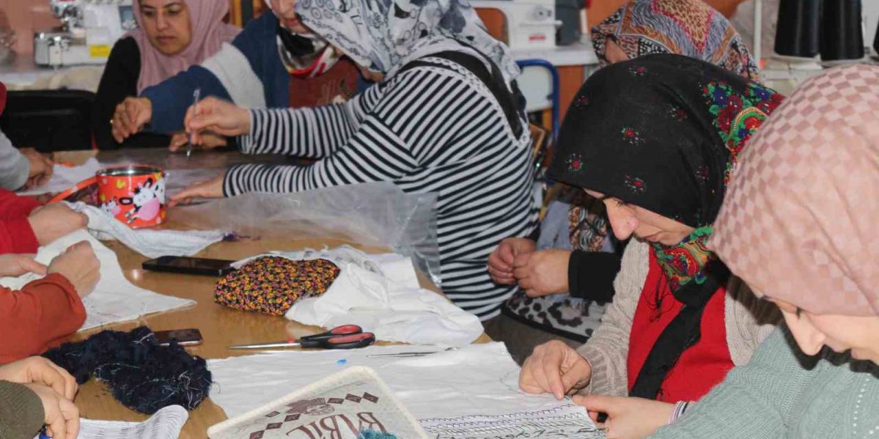 Siirt’te Kadınlar Hem Öğreniyor Hem De Kazanıyor
