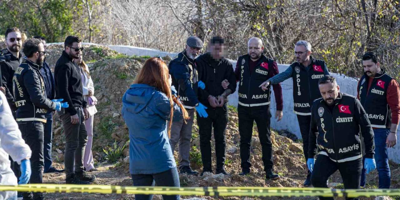 Antalya’da Kayıp Kuryenin Toprağa Gömülü Cesedi Bulundu