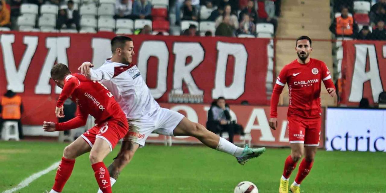 Trendyol Süper Lig: Antalyaspor: 2 - Sivasspor: 1 (Maç Sonucu)