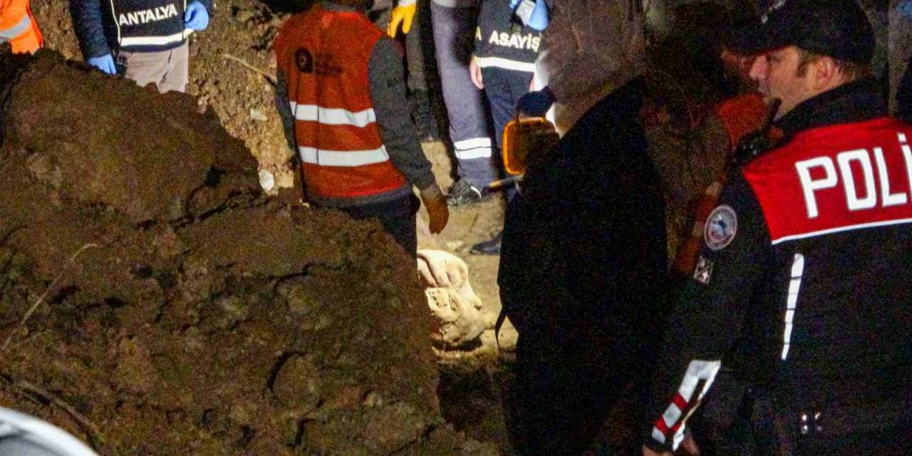 Kuryenin Cesedi İle Aynı Yerde Bulundu, 5 Aydır Ailesi Tarafından Arandığı Ortaya Çıktı