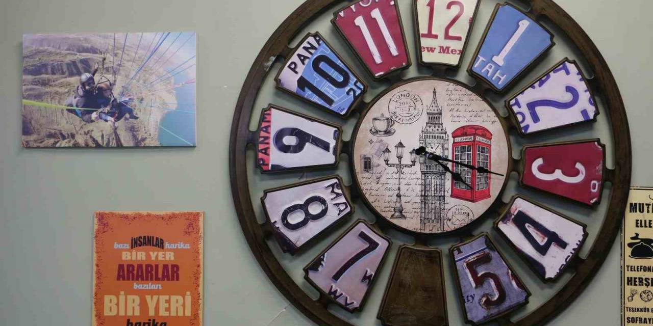 Depremde Hayatını Kaybeden Fenomen ‘Uçan Köfteci’nin Yakınlarından Yürek Burkan Sözler