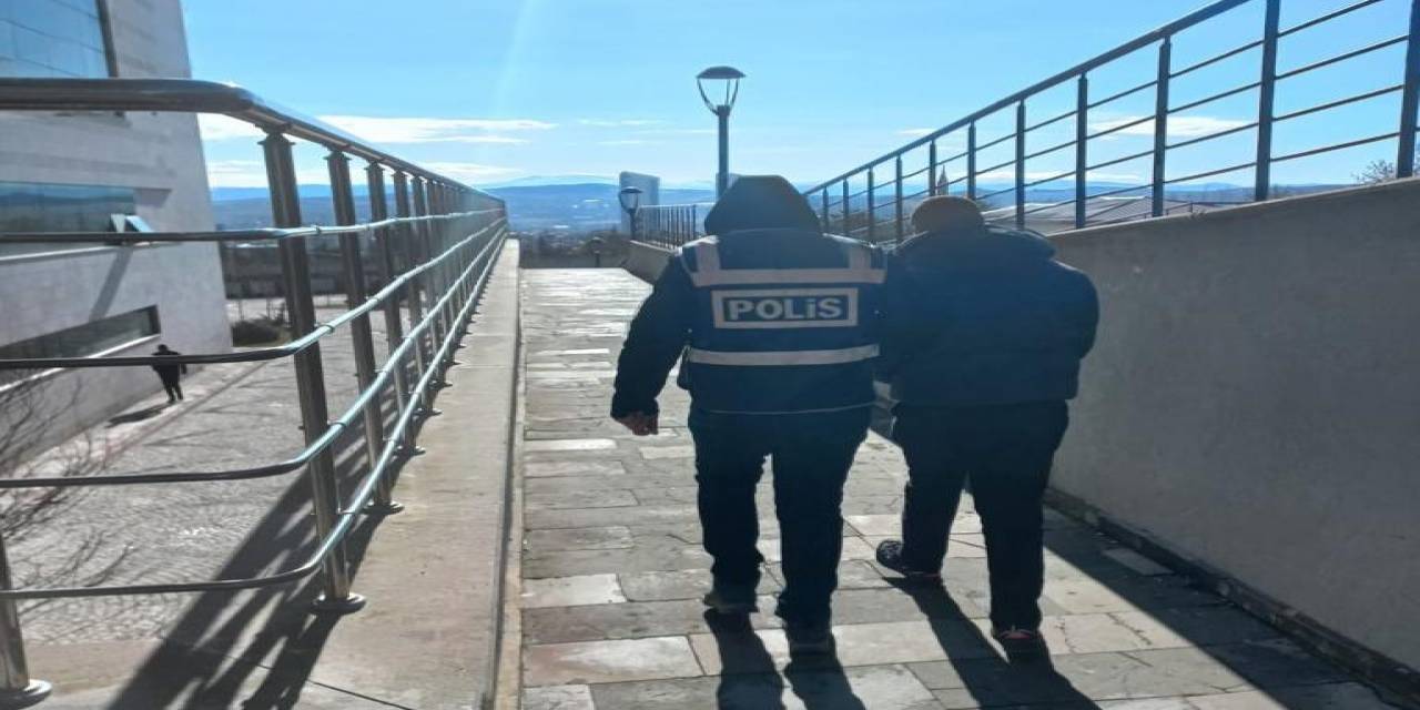 Elazığ’da Haklarında Kesinleşmiş Hapis Cezası Bulunan 5 Zanlı Yakalandı