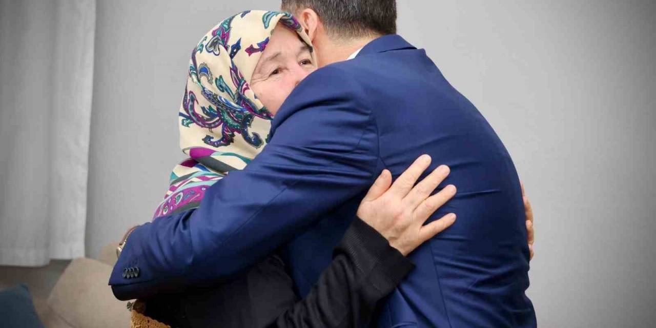 Şehit Ailesini Yalnız Bırakmadılar