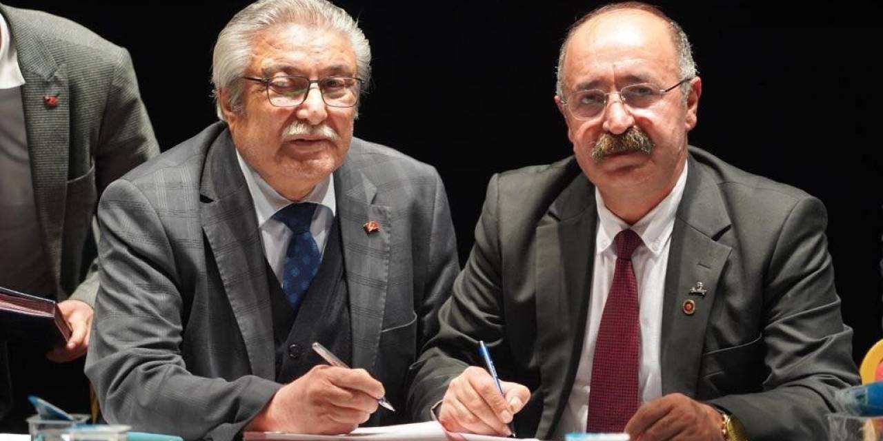 Bilecik Belediyesi’nden İşçilerine Yüzde 100 Zam