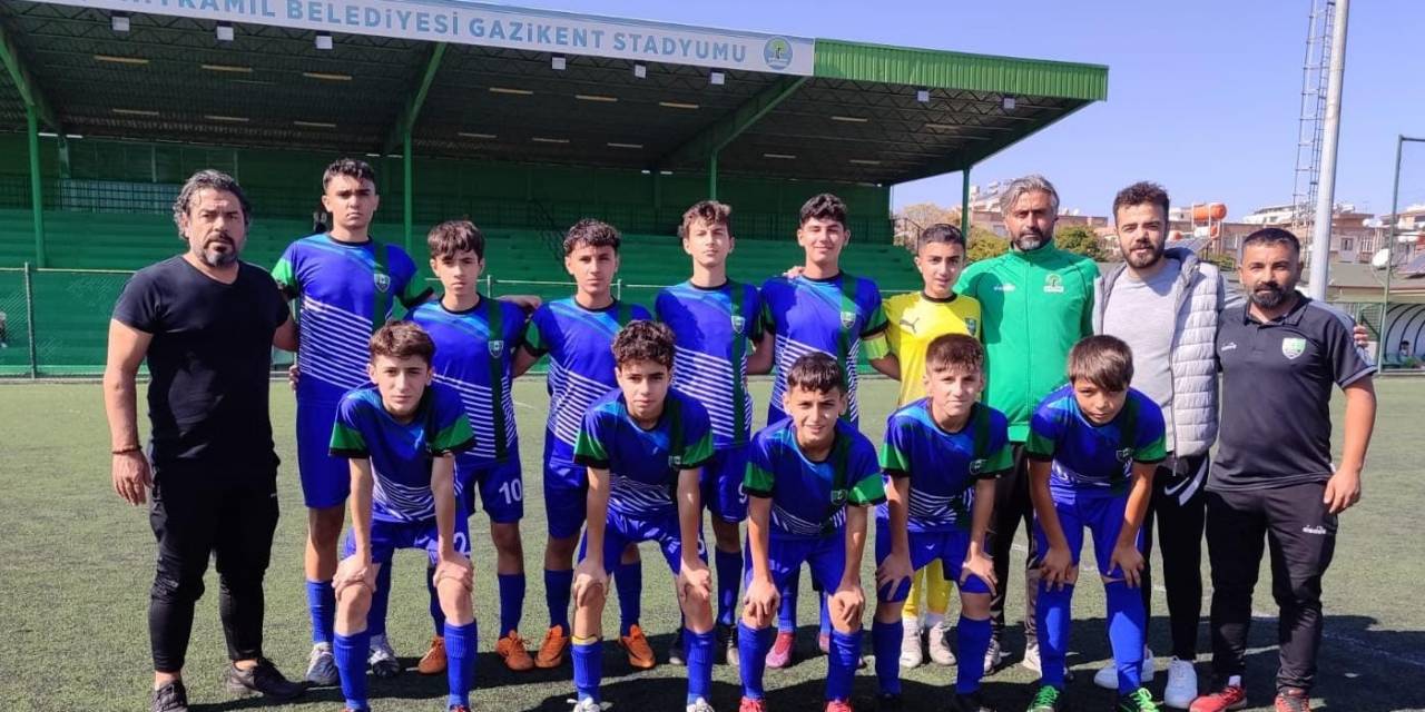 Şehitkamilli Yıldızlar Futbol Arenasında Parlıyor