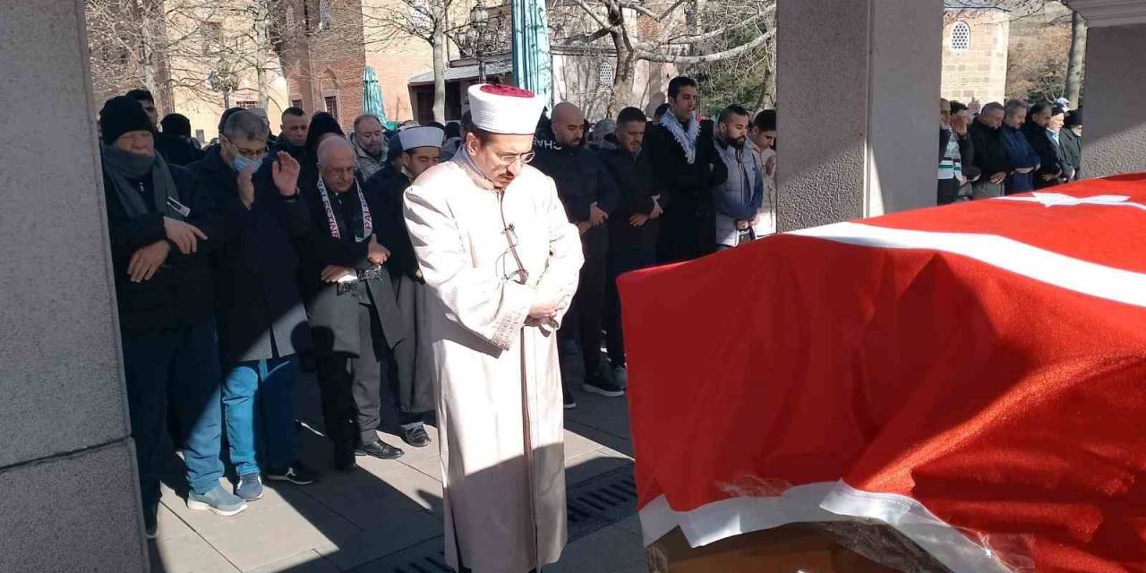 Türkiye’de Tedavi Gördükleri Hastanede Hayatını Kaybeden 2 Filistinli Son Yolculuğuna Uğurlandı