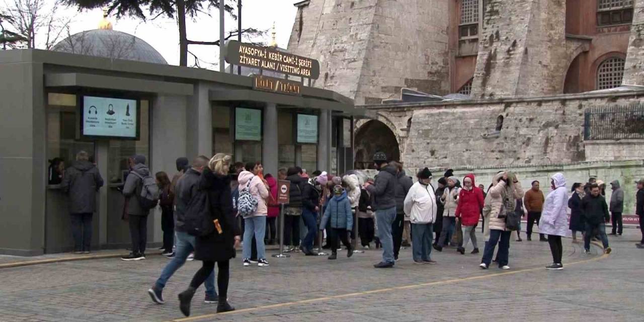 Ayasofya-i Kebir Camii Şerifi’nde Galeri Katını Türkler 25 Euro Vererek Ziyaret Edebilecek