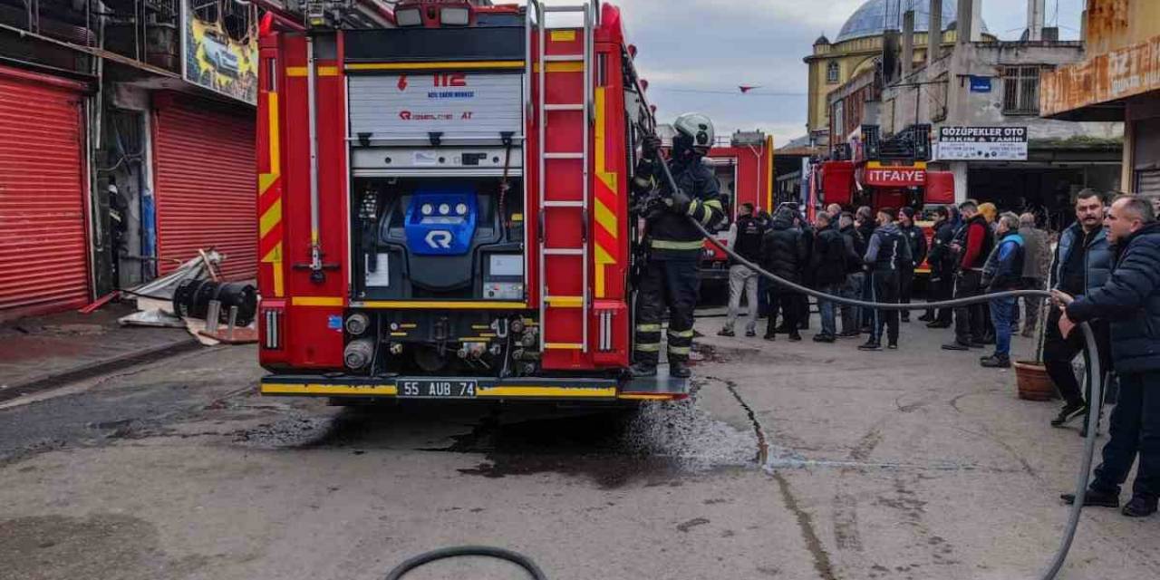 Oto Yedek Parça Dükkanında Yangın