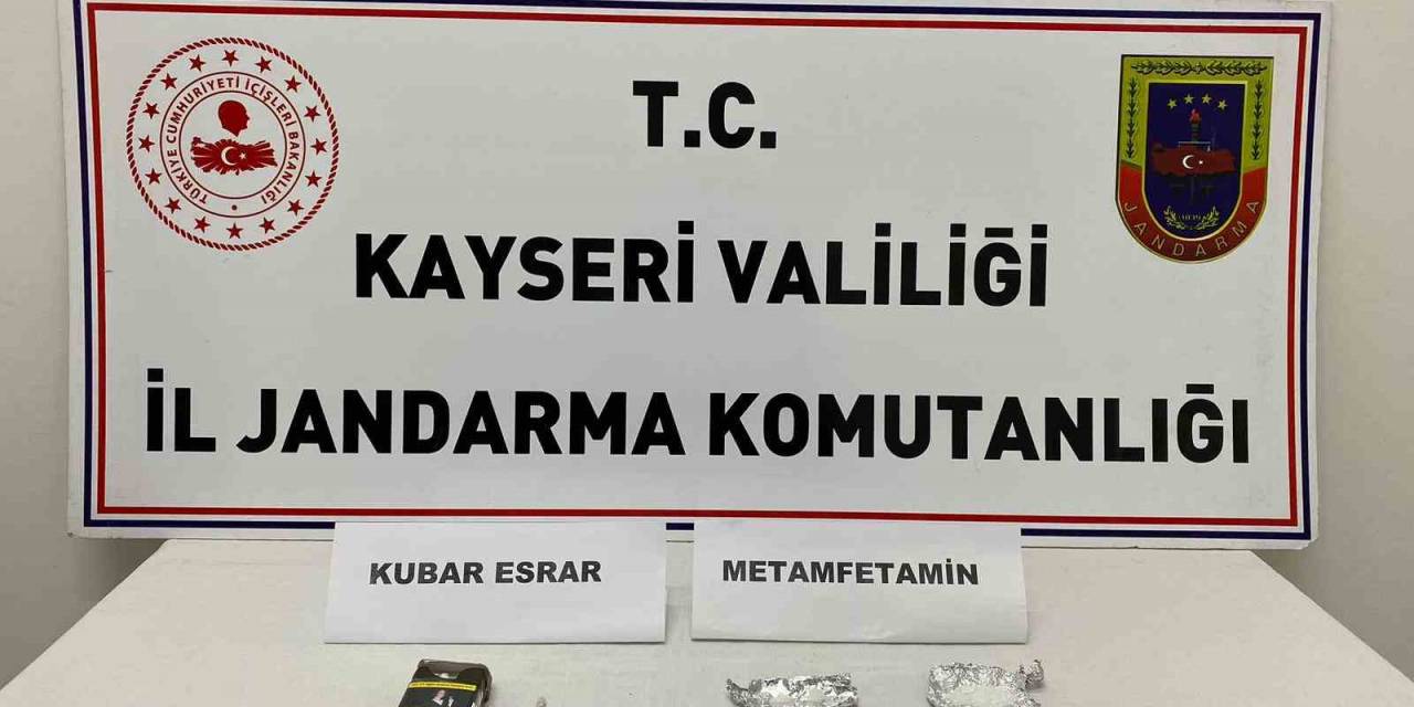 Sigara Kağıdına Sarılı Uyuşturucu Yakalandı